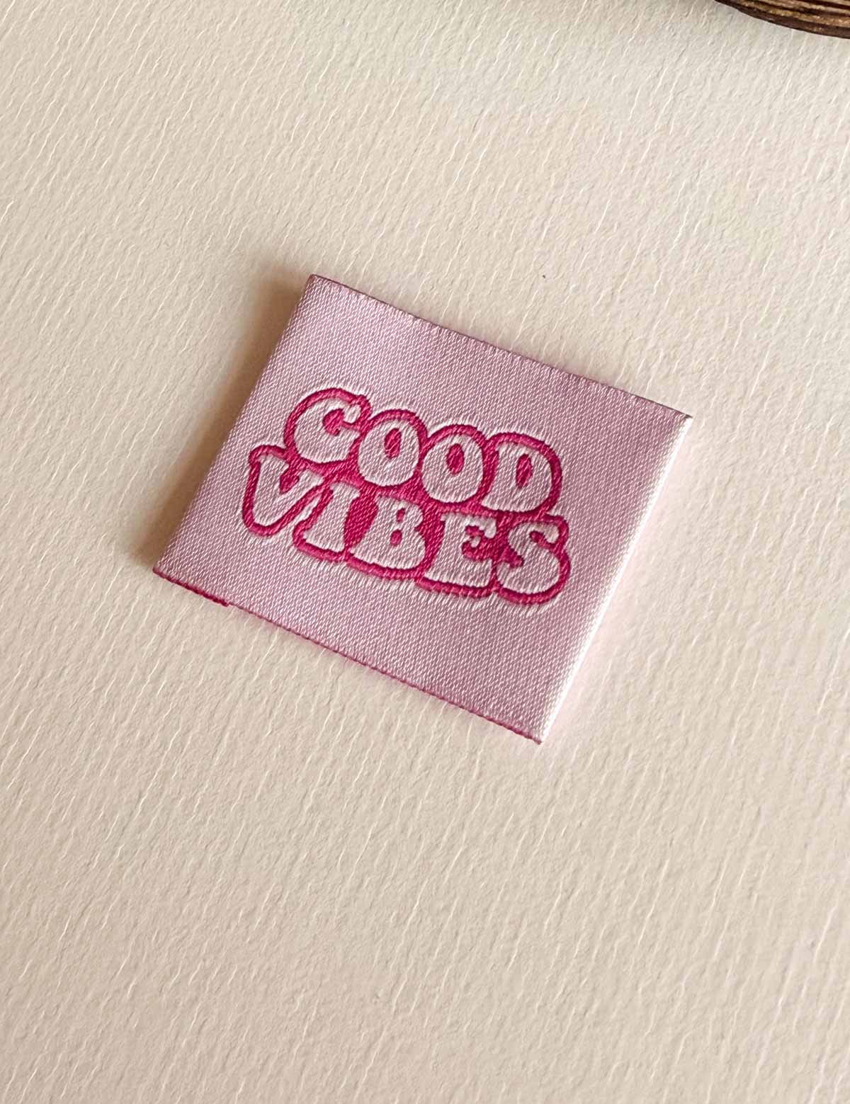 Good Vibes | Gewebtes Nählabel