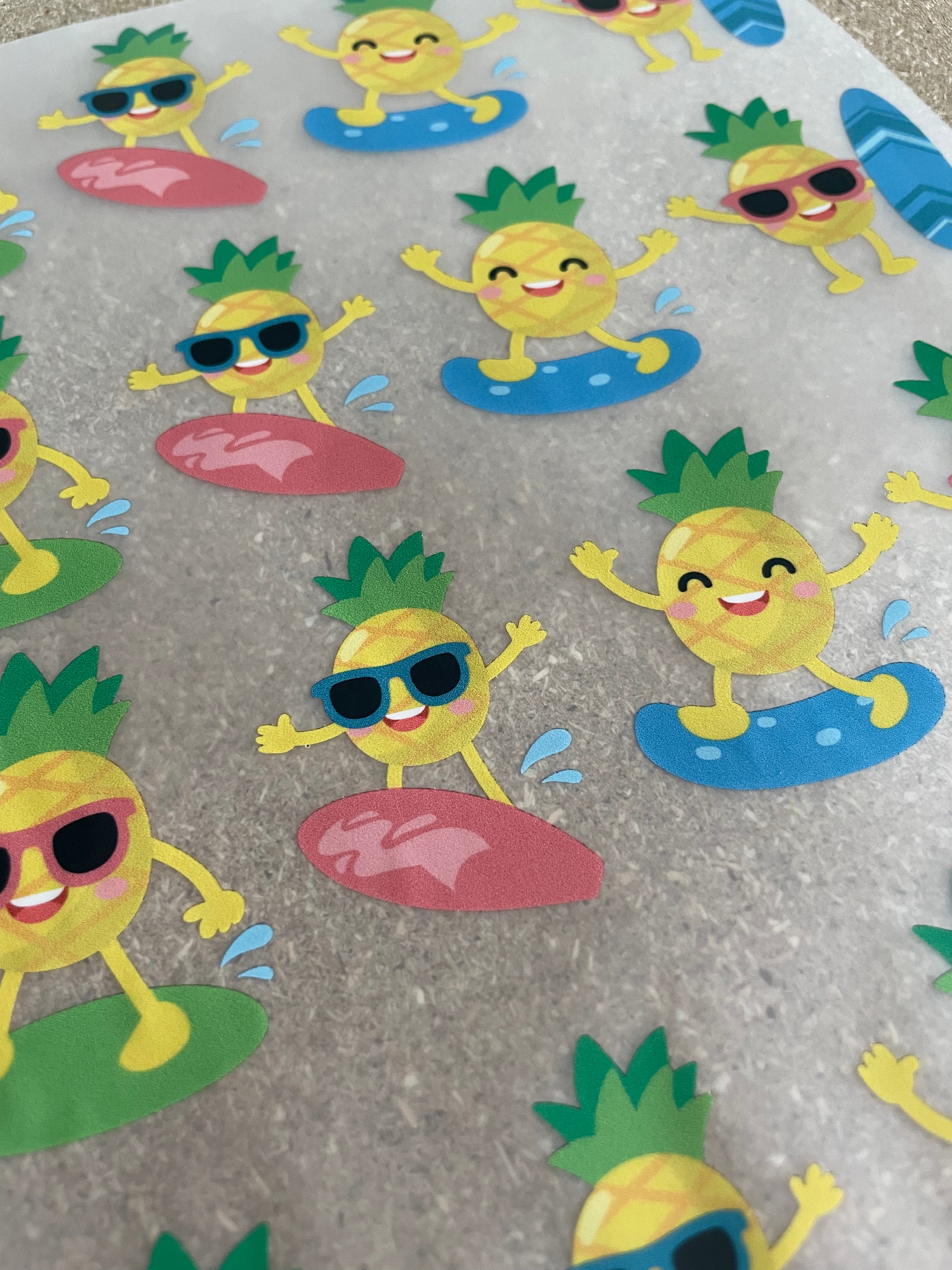 Surfende Ananas - Fabric Frenzy