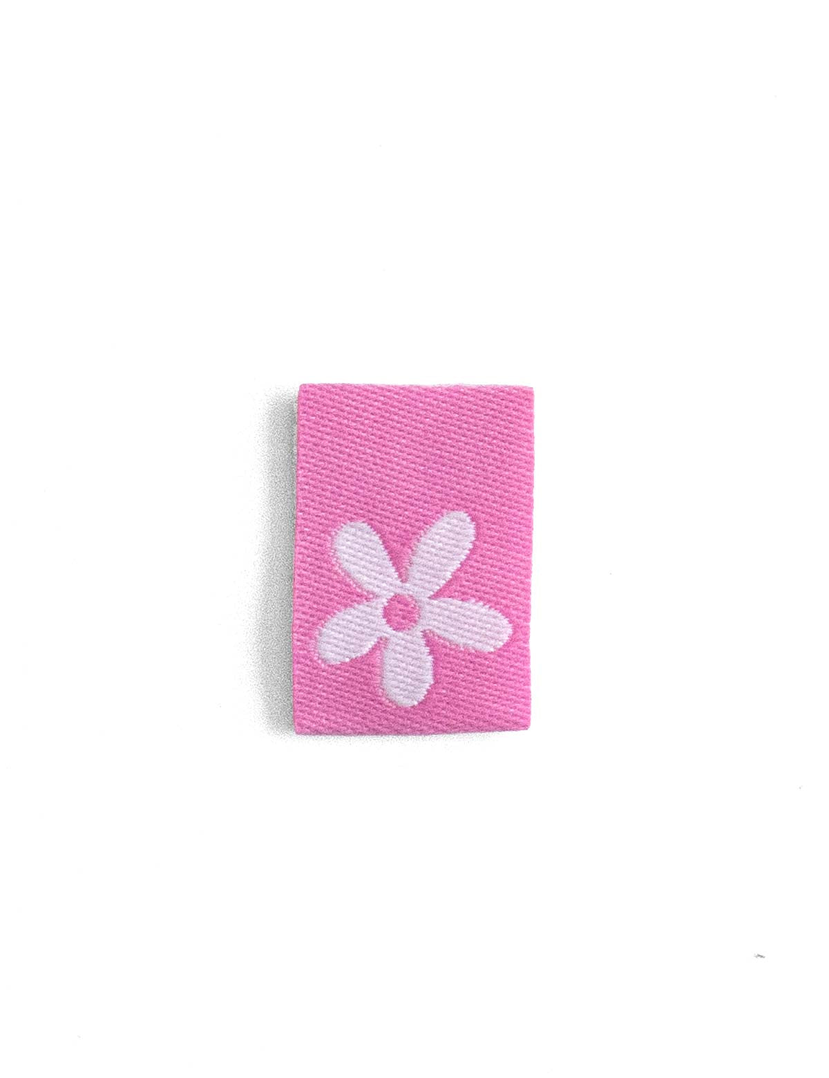 daisy-pink-geweven-label-rebel-studio1_17cdbd22-1c1f-4b82-9289-eb6b85e6e767.jpg