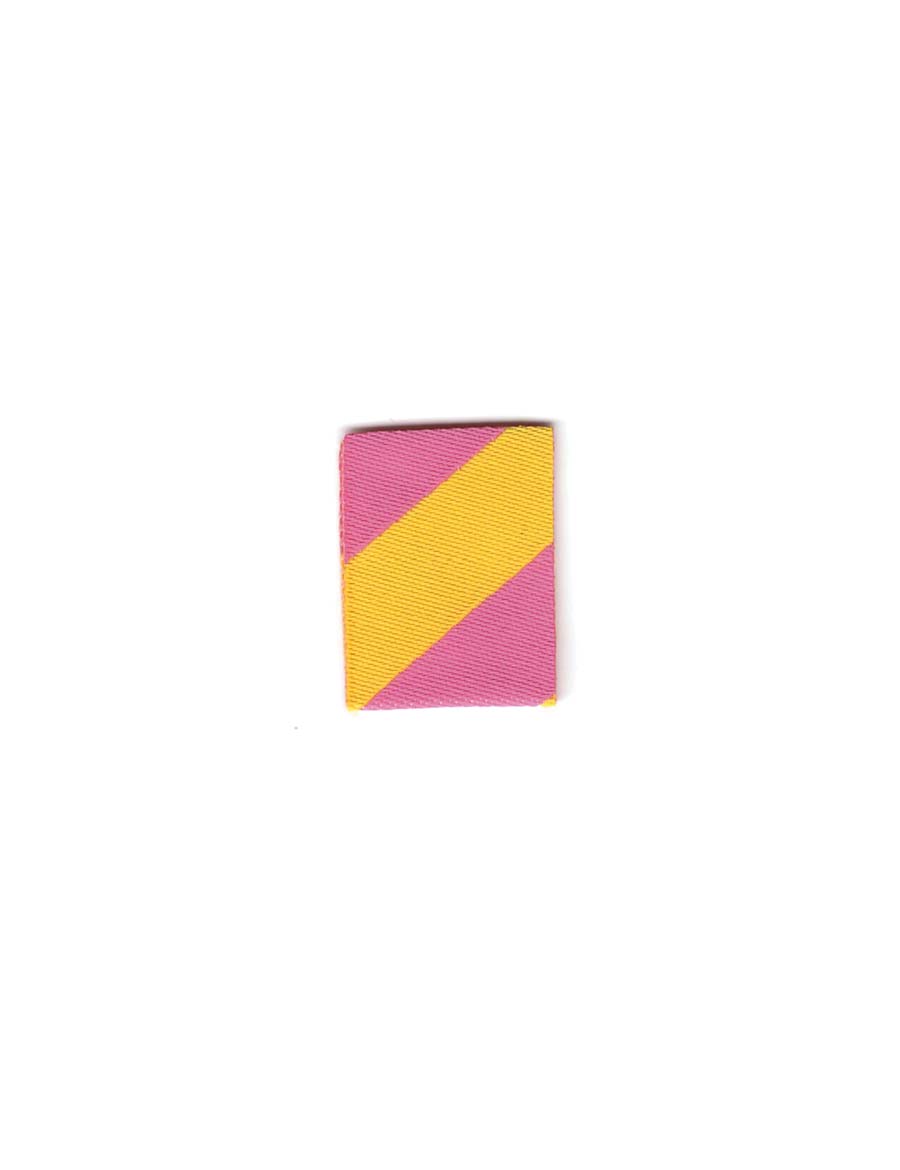 streep-roze-geel-geweven-naailabels-rebel-studio.jpg