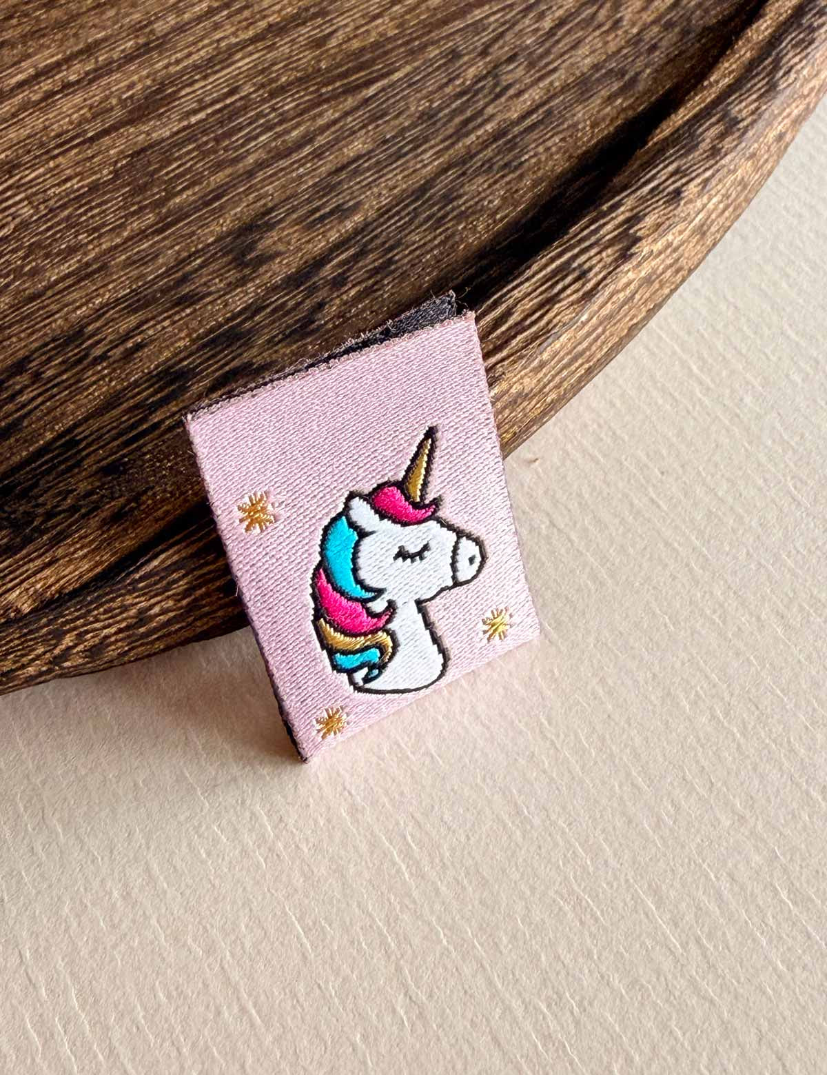 unicorn-1-geweven-naailabels-rebel-studio.jpg
