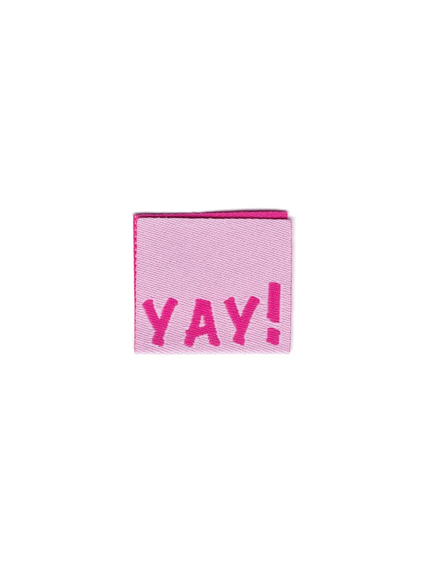 yay-pink-geweven-naailabels-rebel-studio.jpg